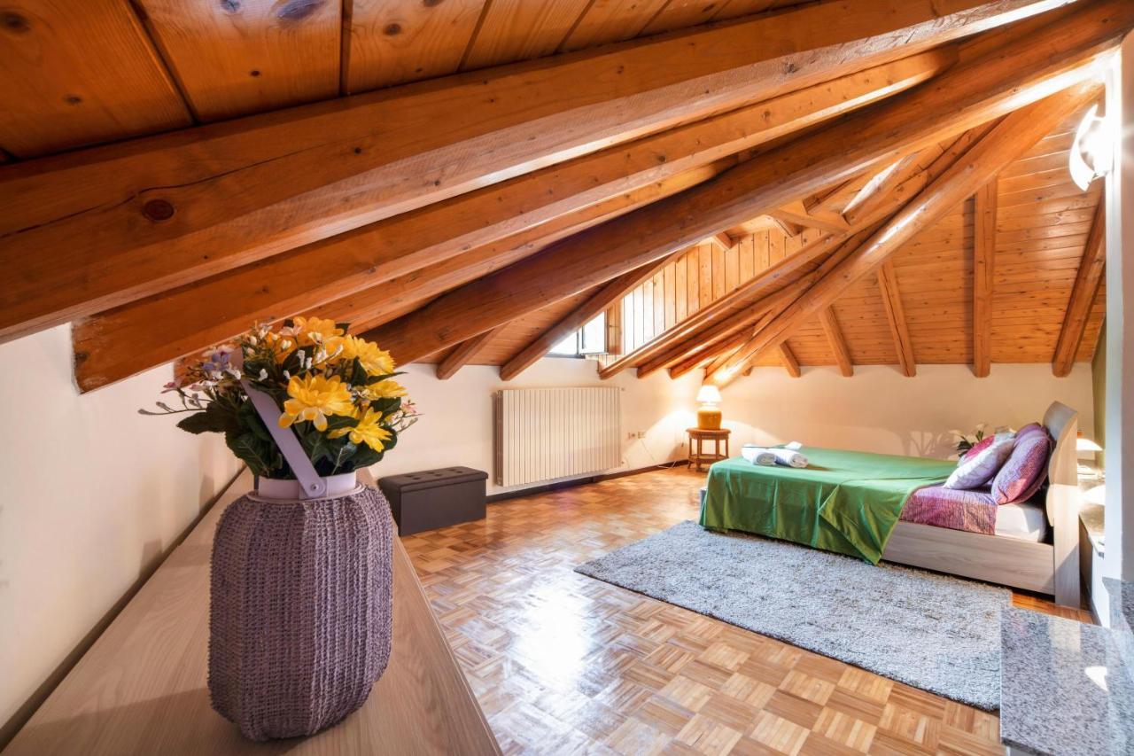 Esino LarioMansarda Fra Monte E Lagoアパートメント エクステリア 写真